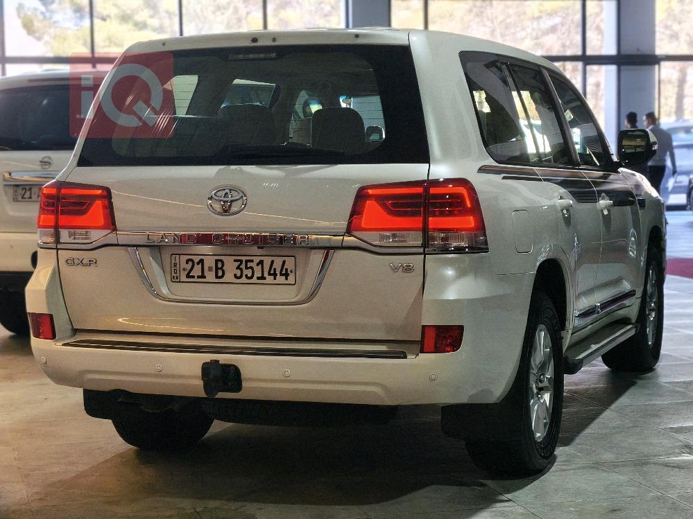 تويوتا لاندكروزر